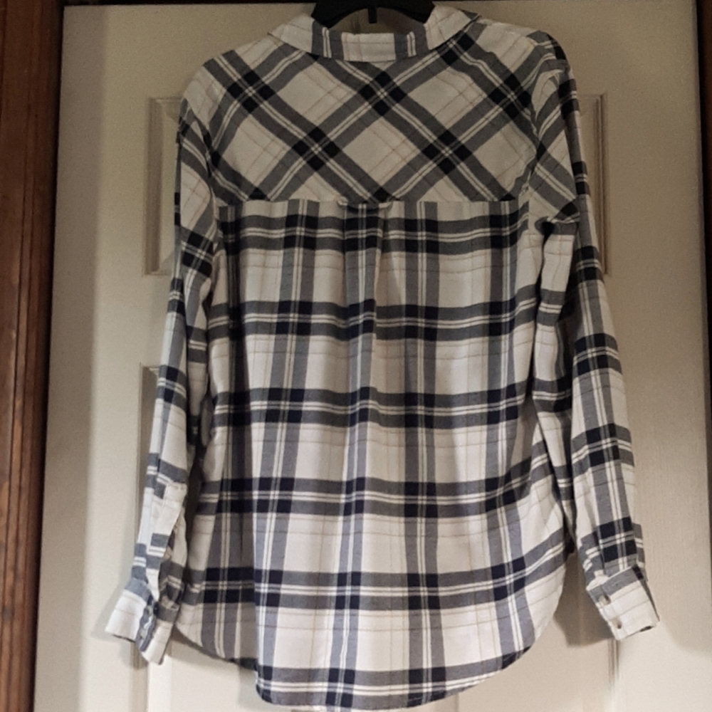 AZ. Jean Co. Blouse - Picture 4 of 7